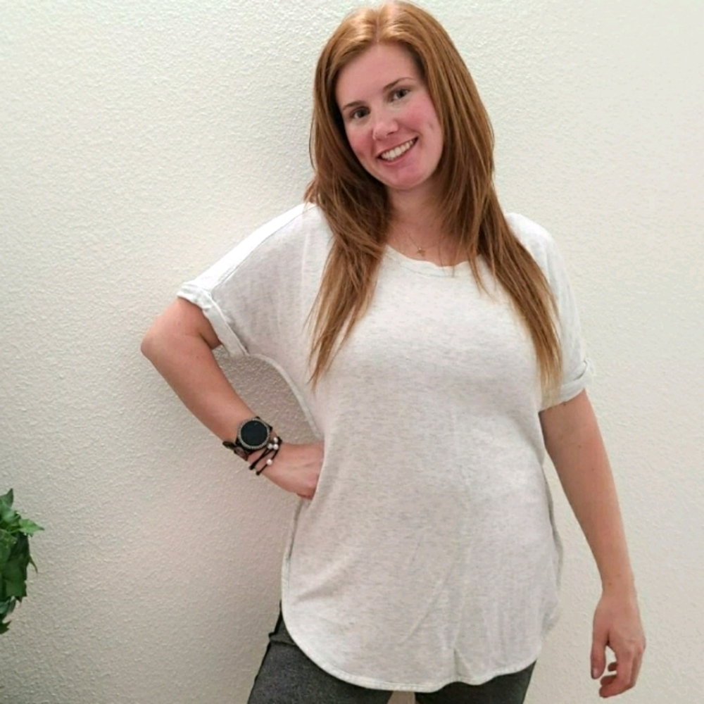 Matty M Comfortable Light Gray Top - Picture 3 of 10